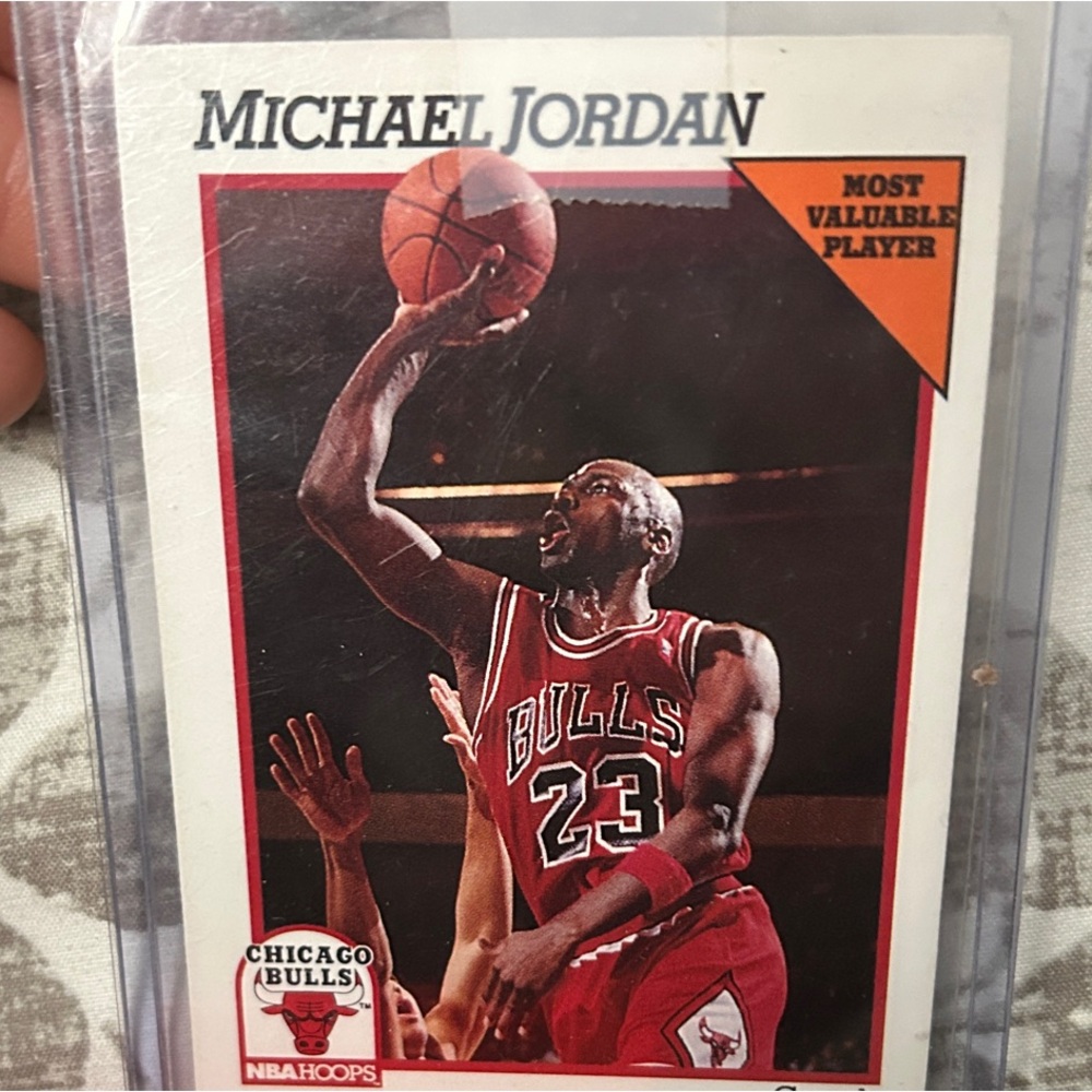 NBA Michael Jordan Bulls Card - Red and White